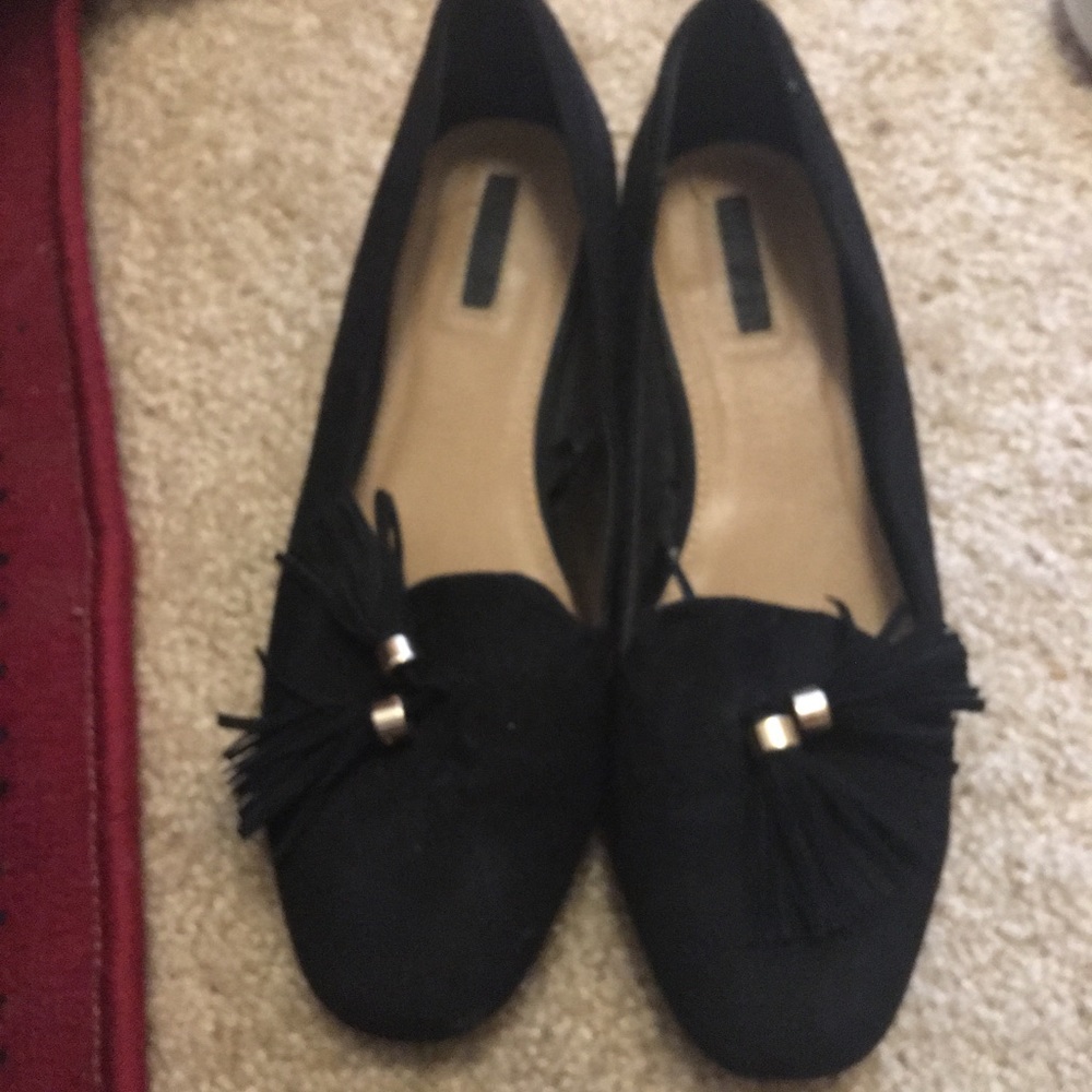 Black flats